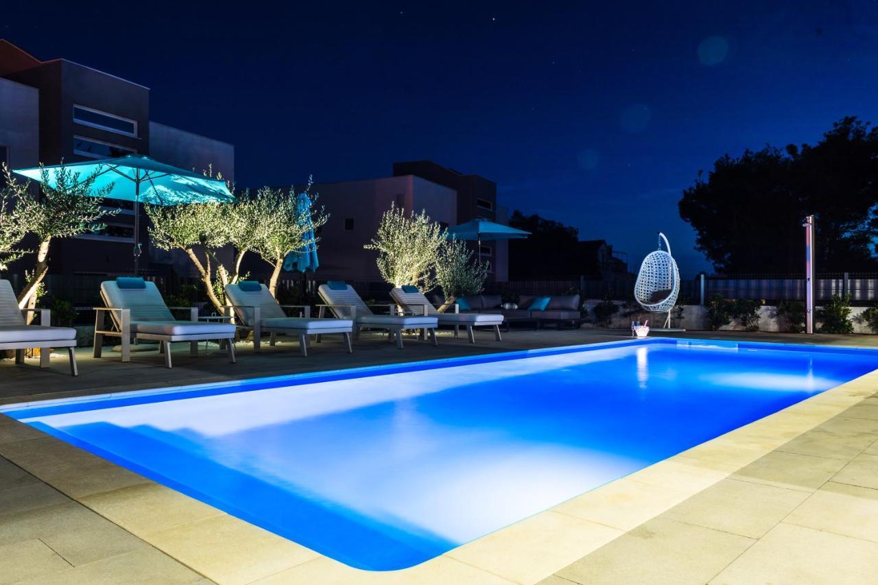 Olive Tree Mansion Διαμέρισμα Vir Εξωτερικό φωτογραφία