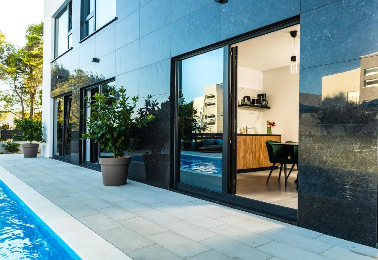 Olive Tree Mansion Διαμέρισμα Vir Εξωτερικό φωτογραφία